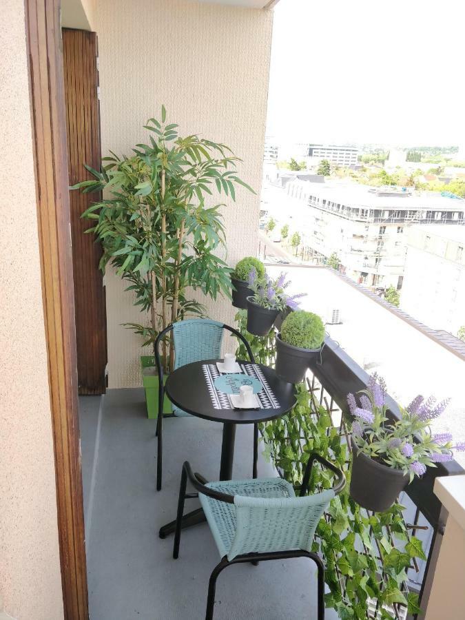 Le Parisien T1Antony-Berny By Beds4Wanderlust - 35M2 Avec Balcon - Aeroport Orly 5Miles - Train Station Rer B Orlyval 1Mile Apartment Exterior foto