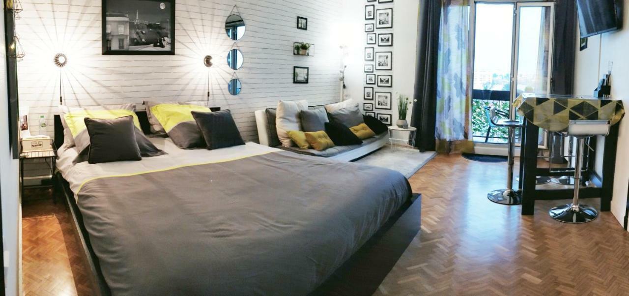 Le Parisien T1Antony-Berny By Beds4Wanderlust - 35M2 Avec Balcon - Aeroport Orly 5Miles - Train Station Rer B Orlyval 1Mile Apartment Exterior foto